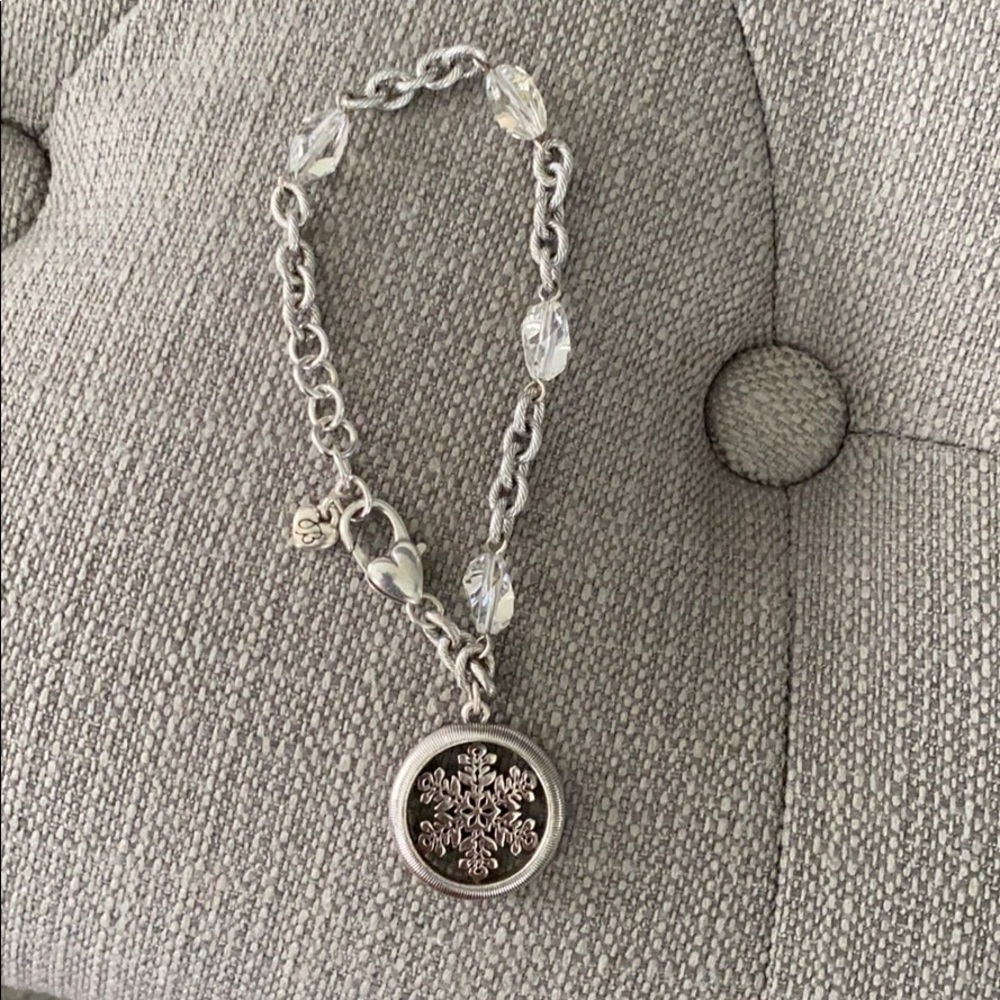 Stunning Brighton snowflake charm bracelet ❤️
